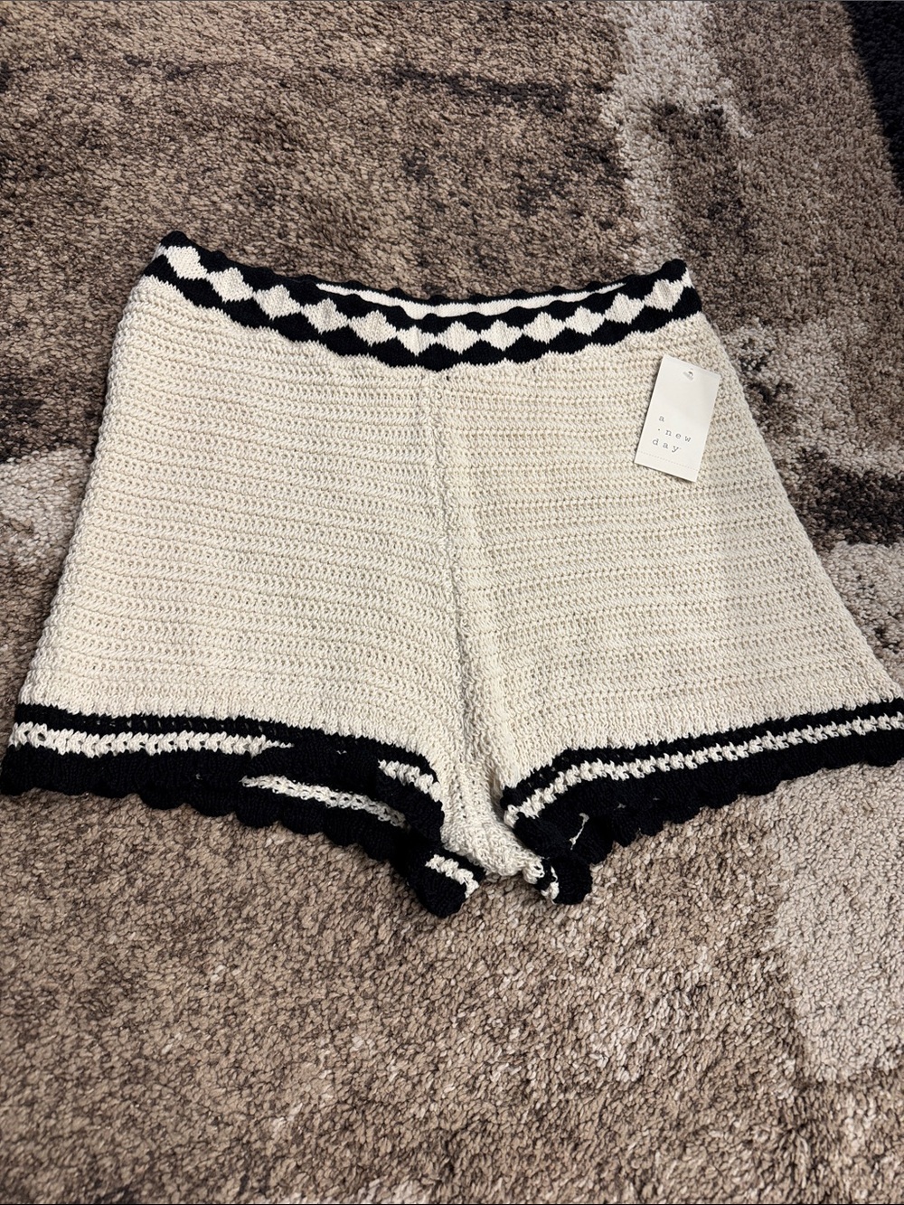 a new day Cream Crochet High-Waist Shorts with Black Trim - Picture 3 of 4